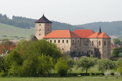 Hrad �vihov