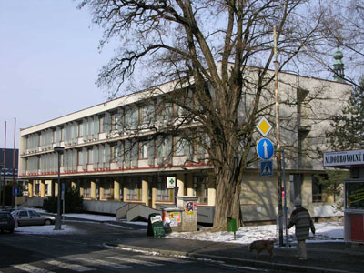 B�val� budova OV KS�.