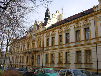 B�val� Okresn� d�m.